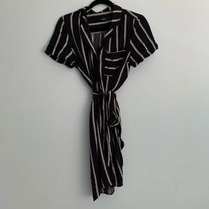 Reitmans Navy and White Striped T-shirt Dress Size M